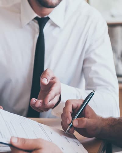 Servicios de correduría de seguros a empresas
